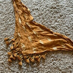 Gold neck scarf